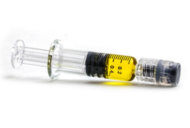 concentrate-distillate-oil-applicator-sour-diesel