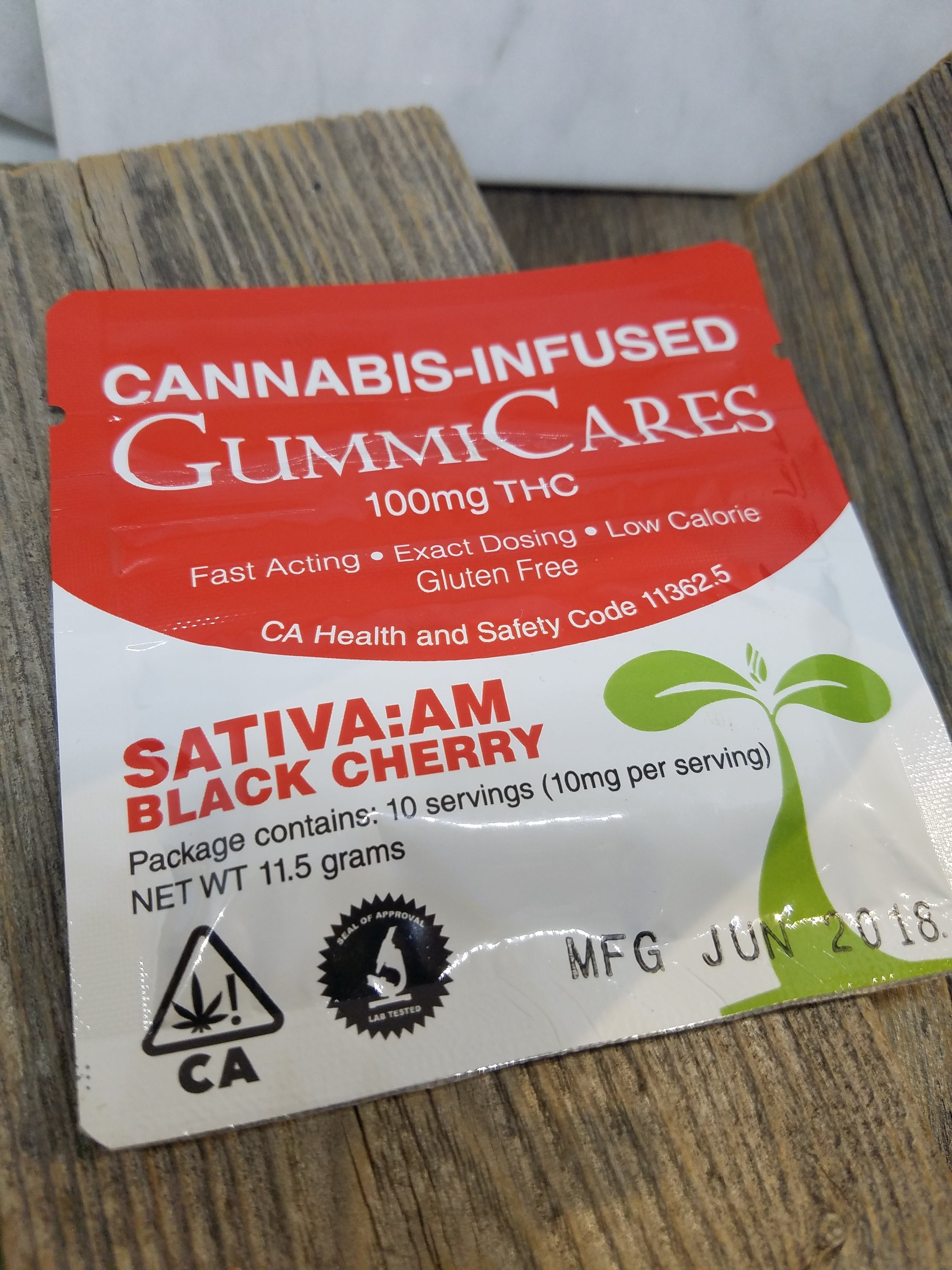 edible-gummicares-100mg-sativa-am-cherry