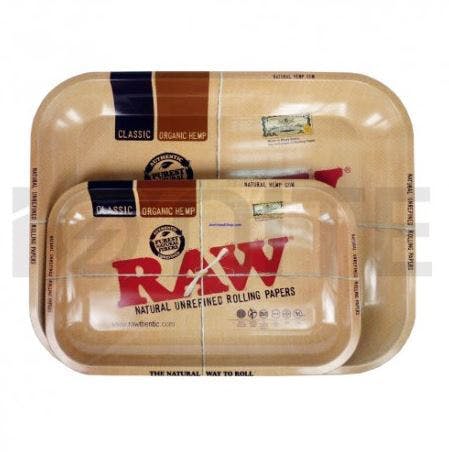 gear-raw-rolling-trays-available-in-multiple-sizes