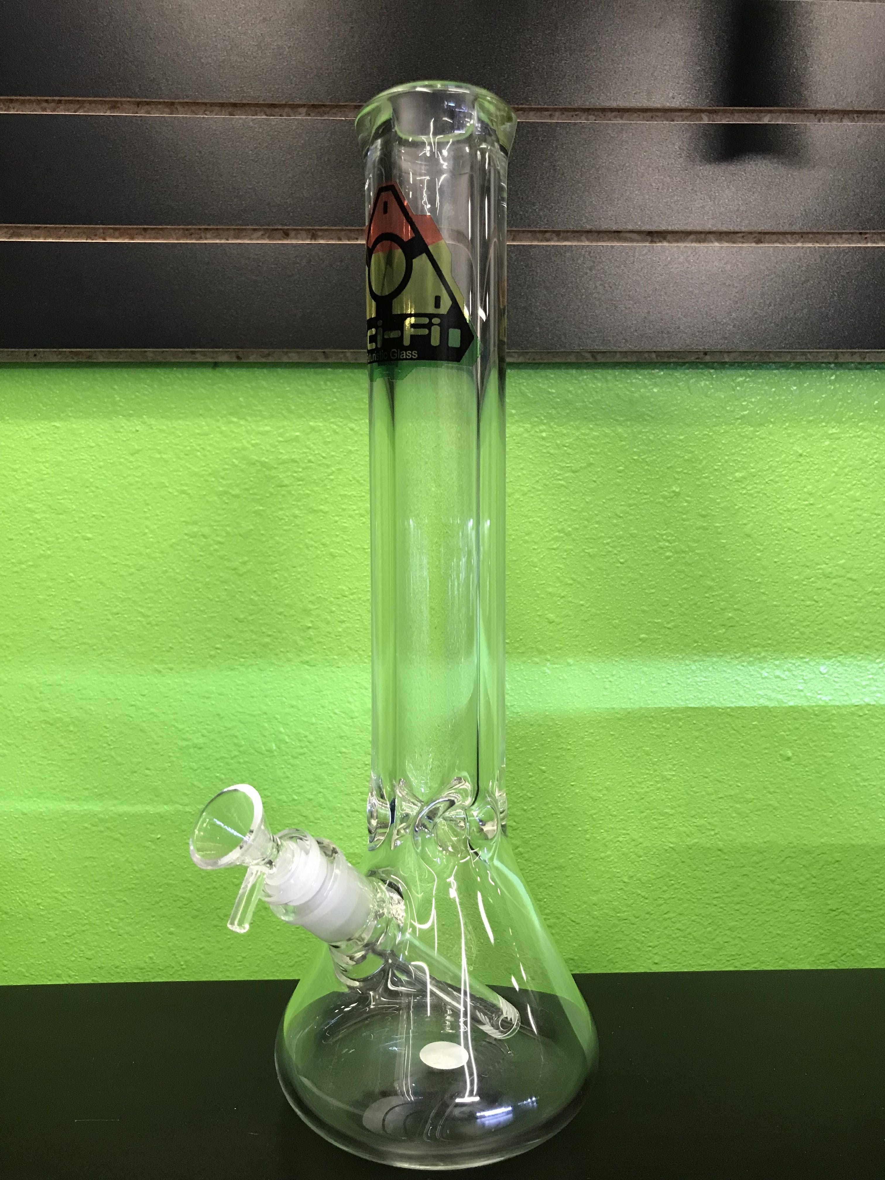 gear-sci-fi-bong